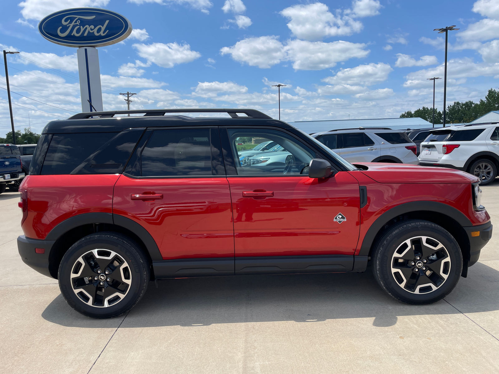 2024 Ford Bronco Sport Outer Banks 8