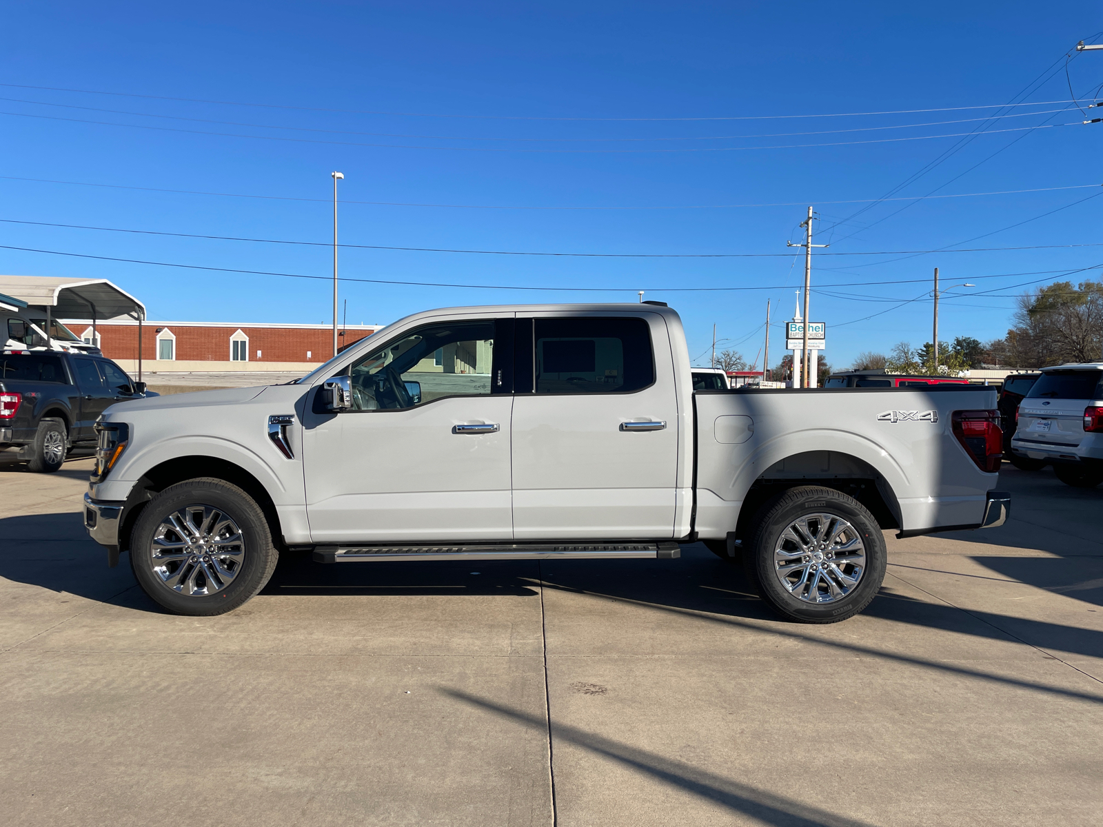 2024 Ford F-150 XLT 4