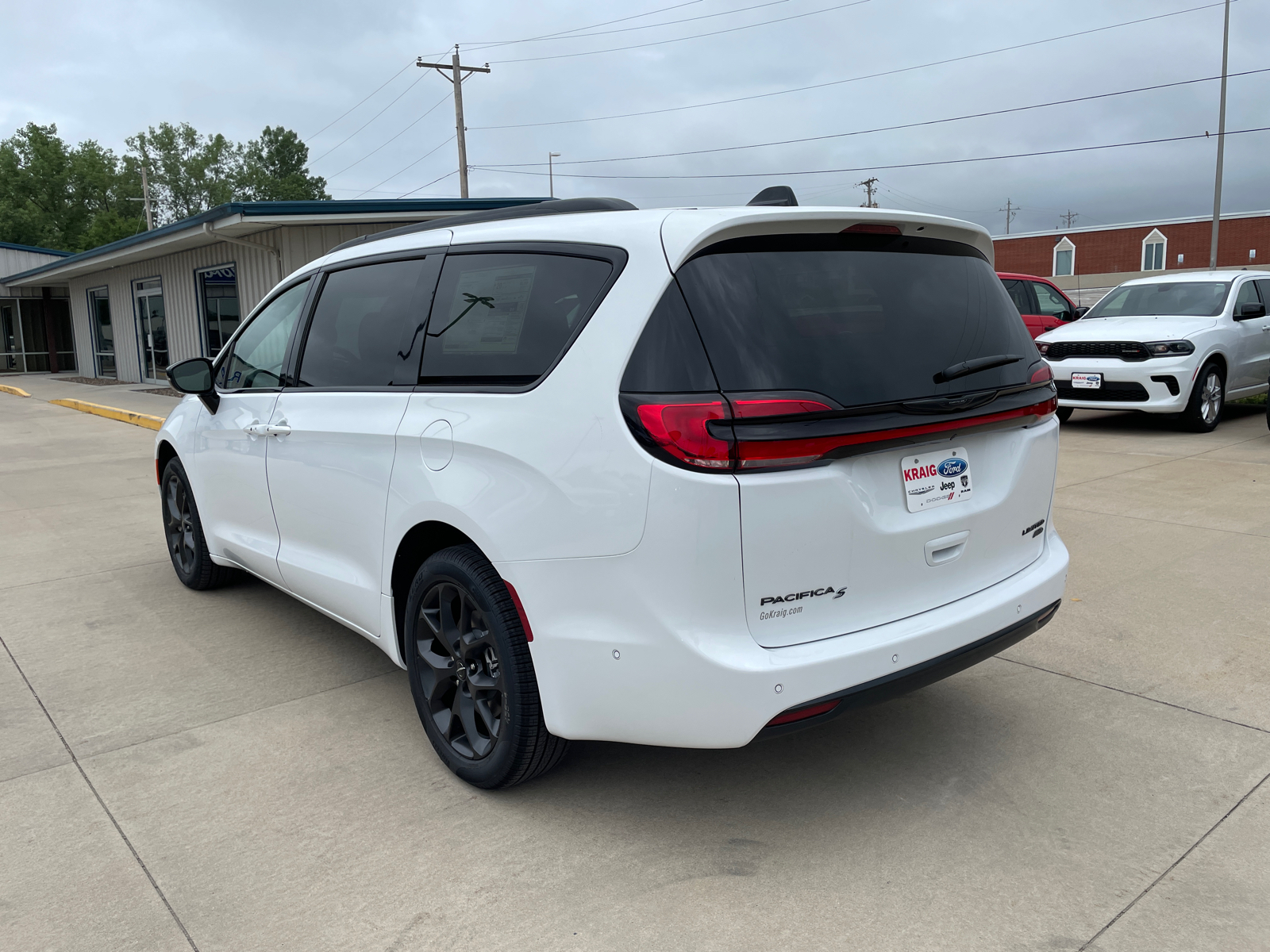 2024 Chrysler Pacifica Limited 5