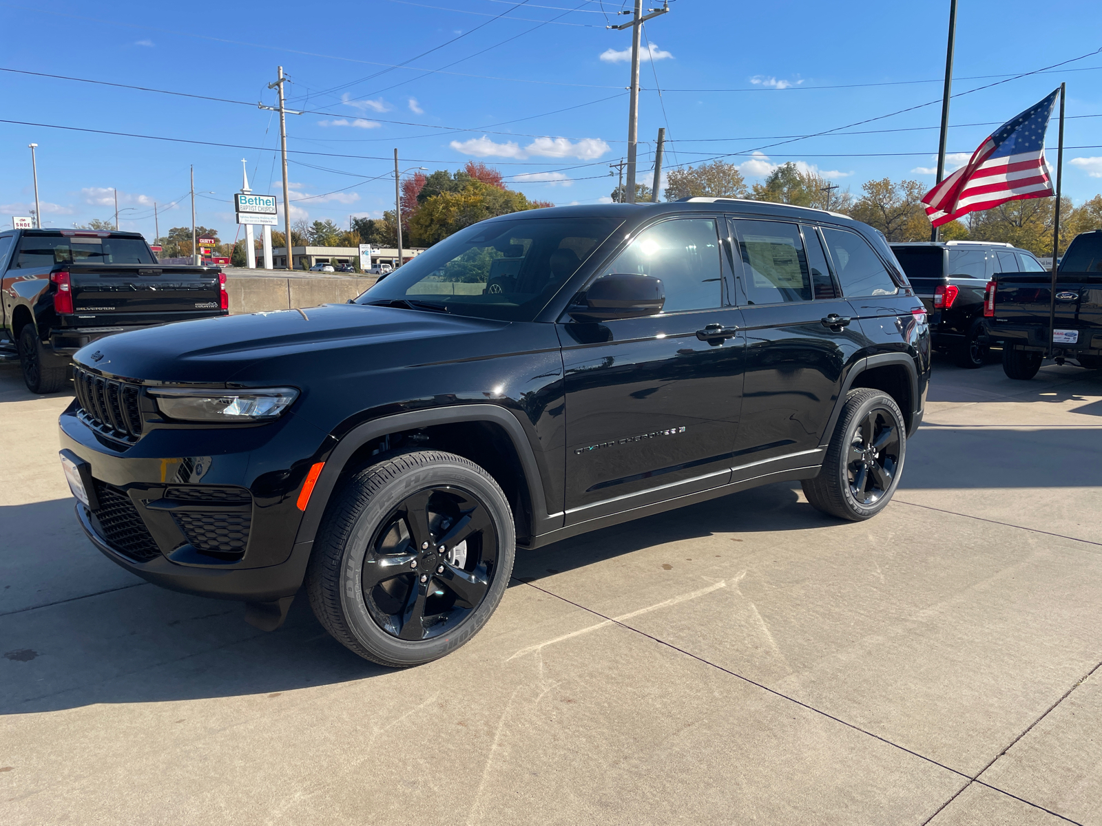 2025 Jeep Grand Cherokee  3