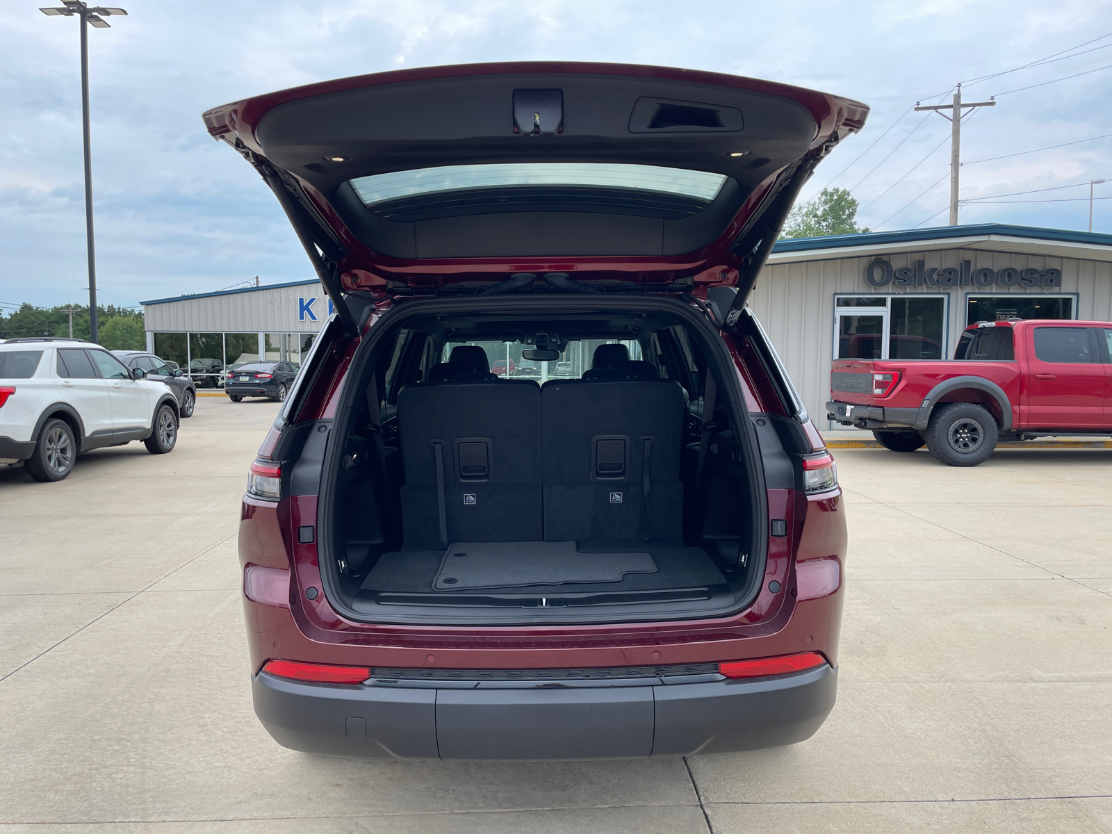 2024 Jeep Grand Cherokee L Altitude X 9