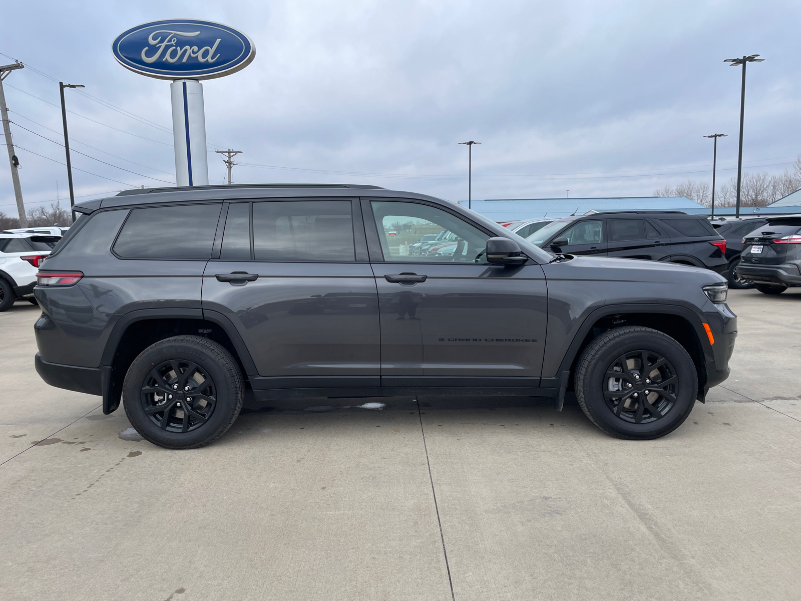 2025 Jeep Grand Cherokee L Altitude X 8