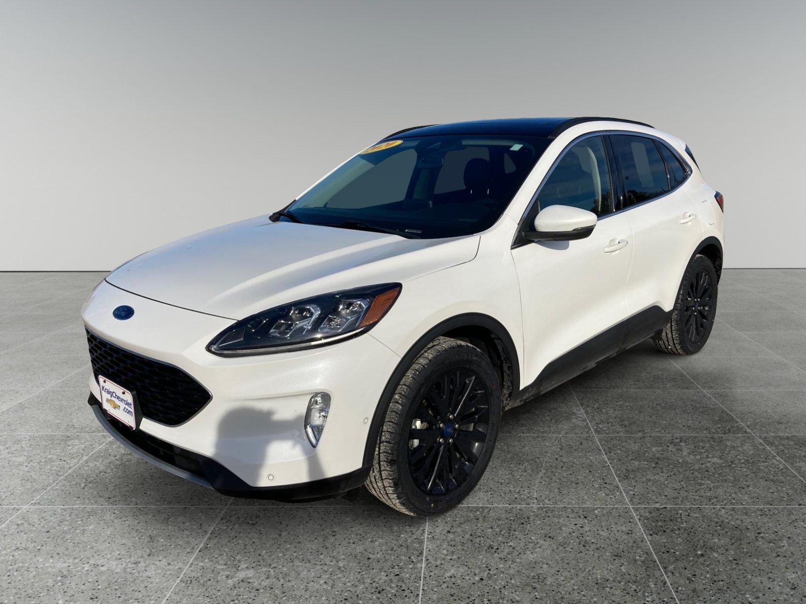 2020 Ford Escape Titanium Hybrid 2