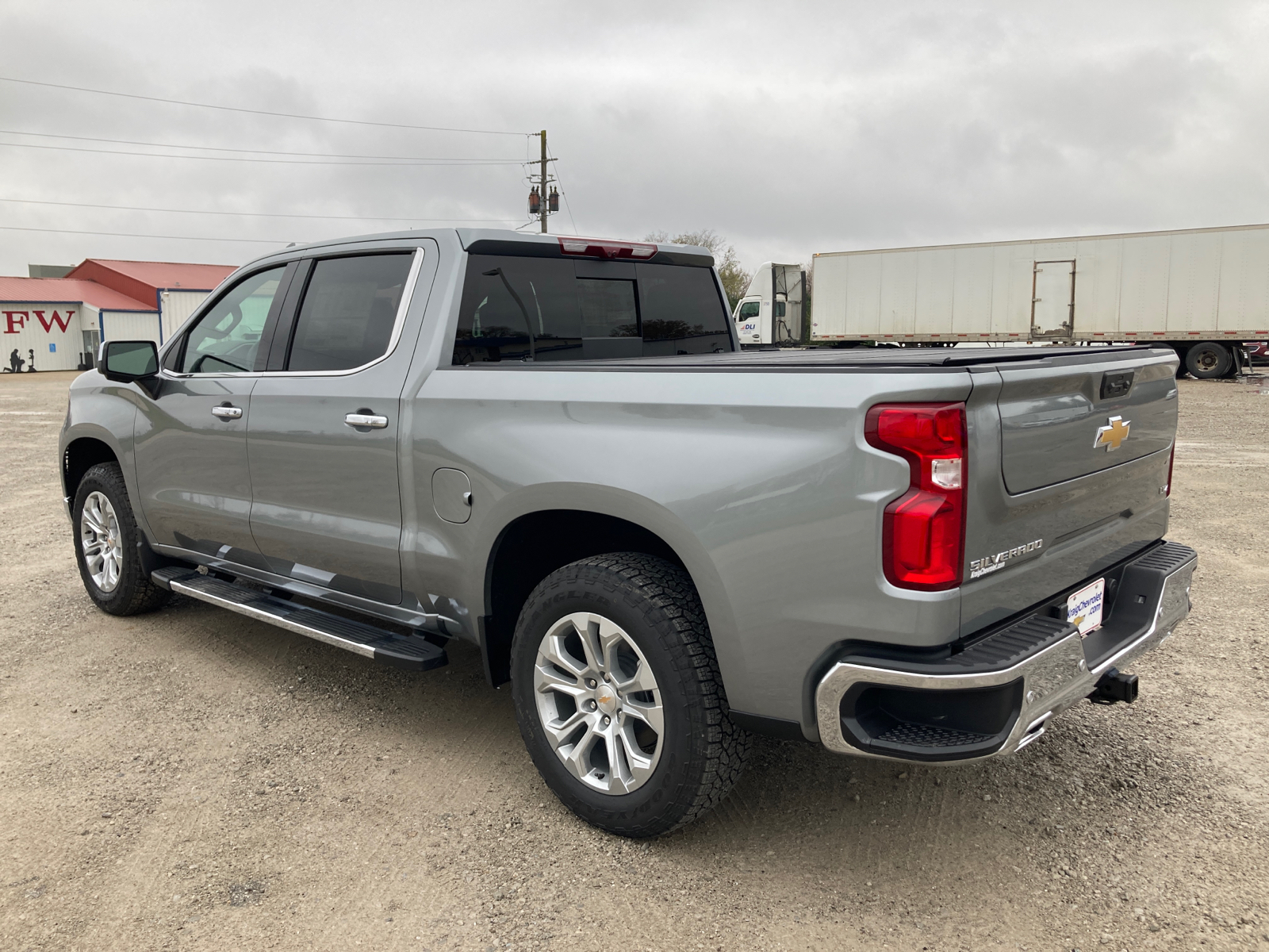 2025 Chevrolet Silverado 1500 LTZ 6