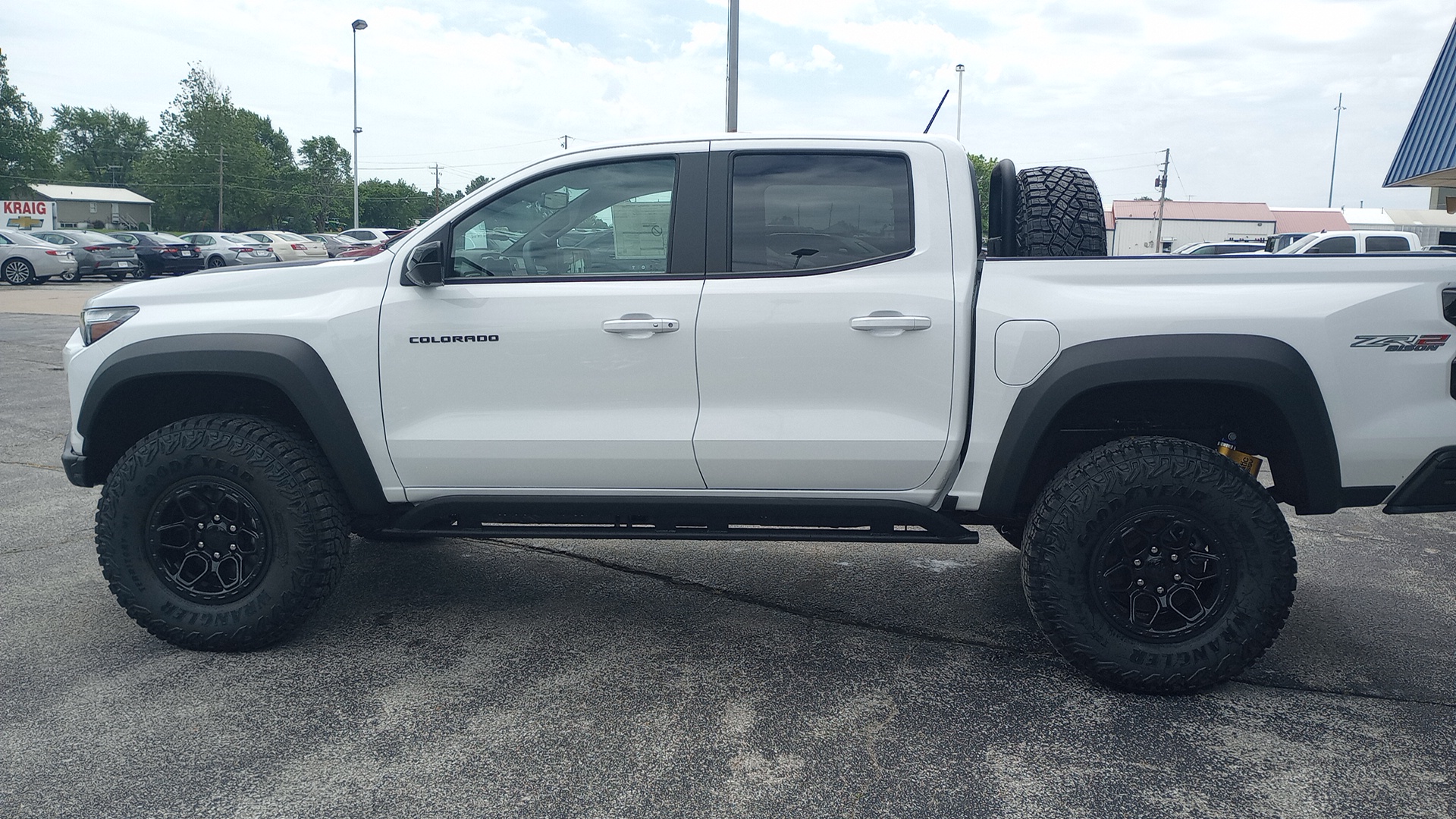 2024 Chevrolet Colorado ZR2 8