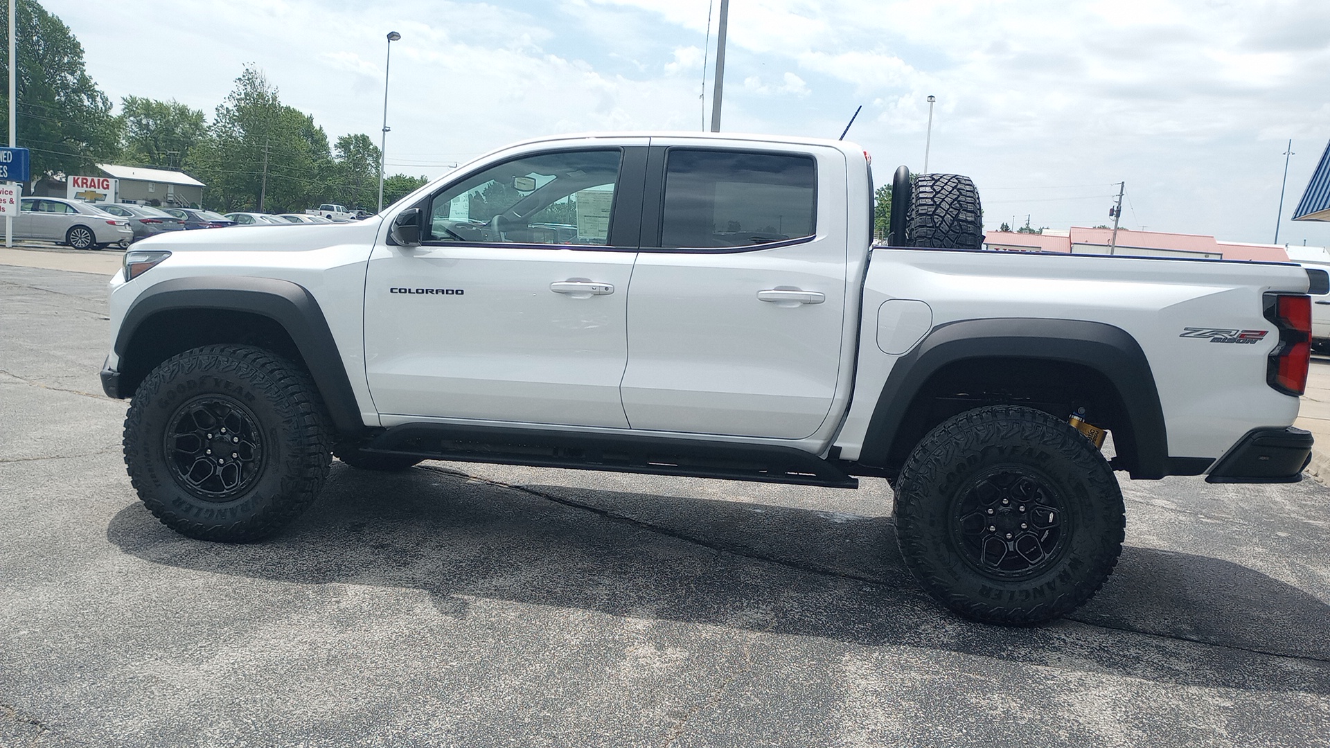 2024 Chevrolet Colorado ZR2 9