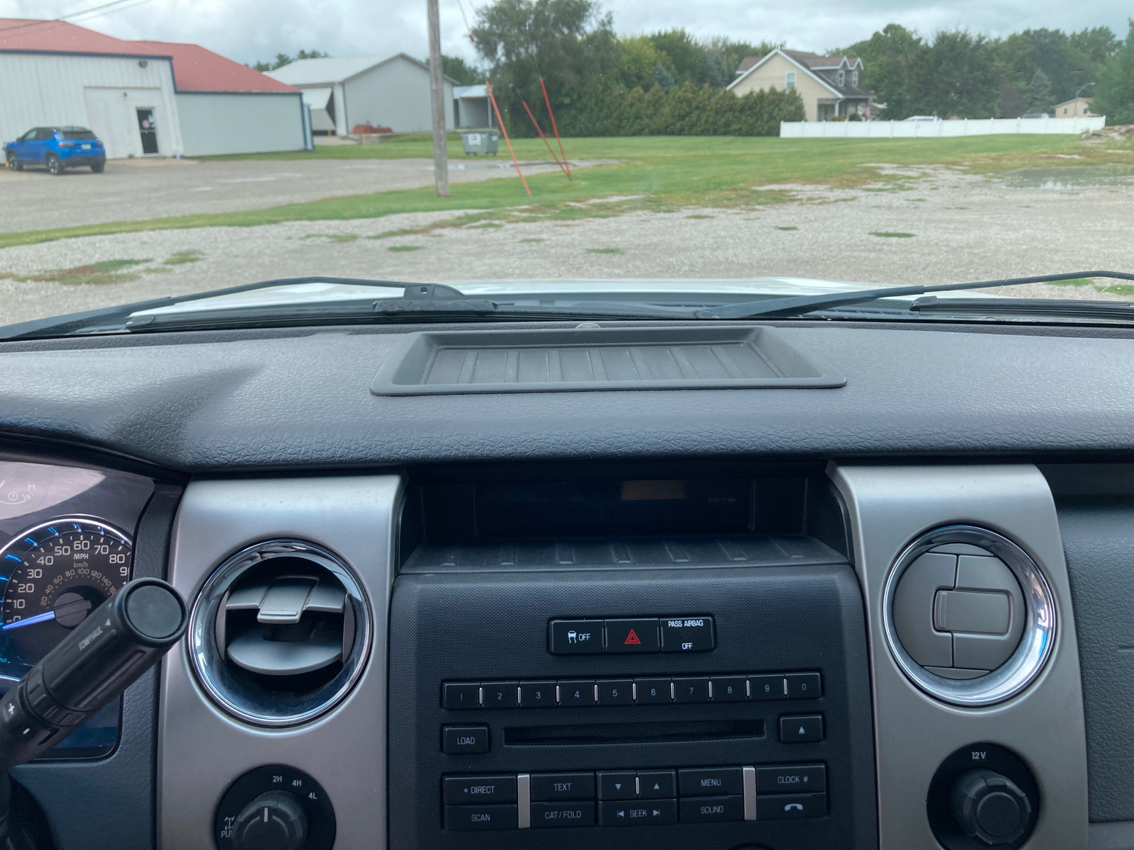 2012 Ford F-150 XLT 17