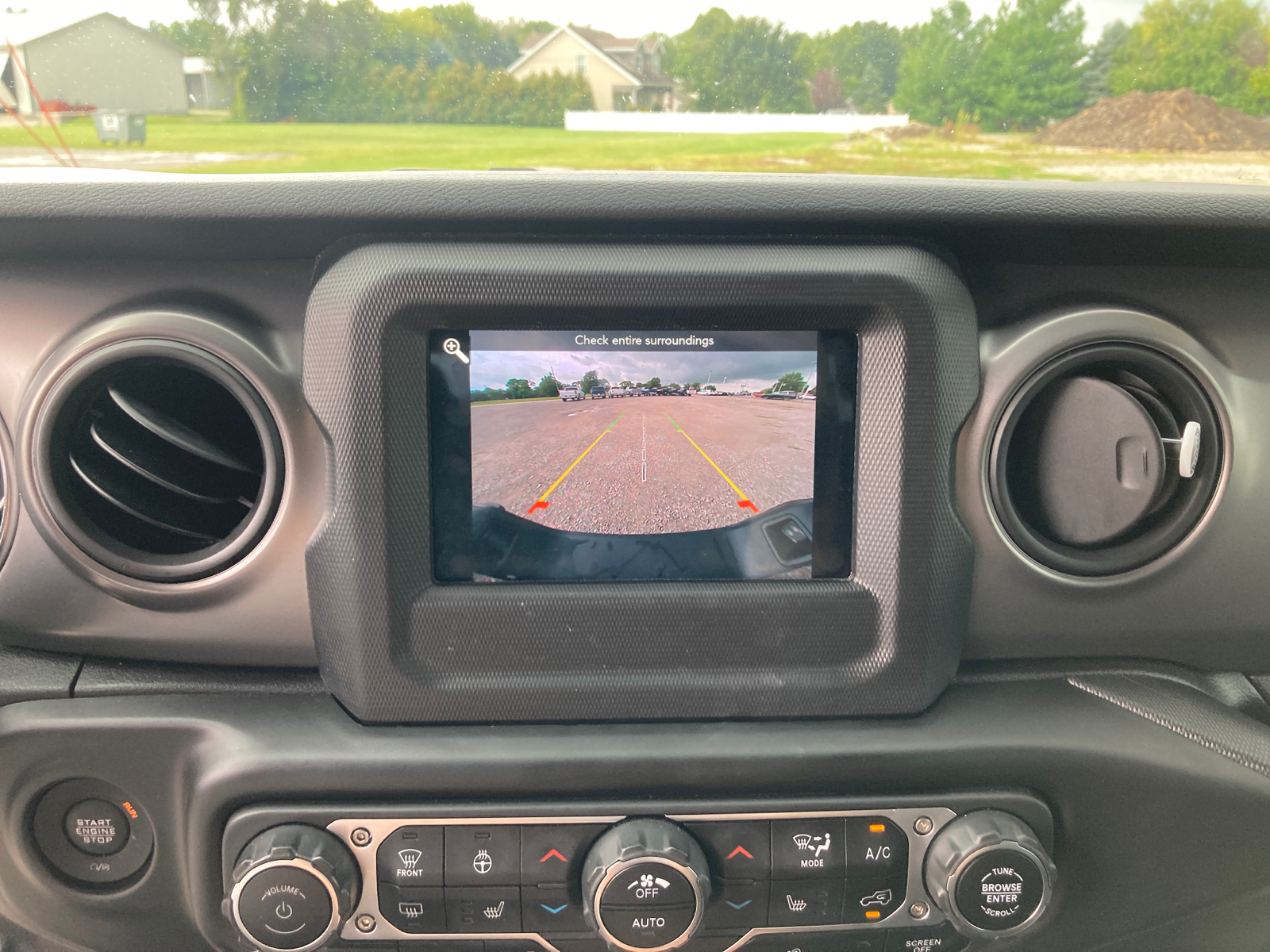 2021 Jeep Gladiator Sport 19