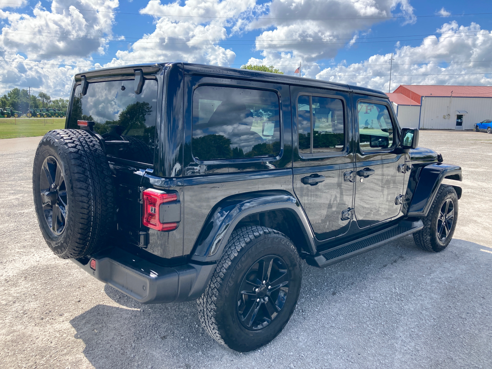 2021 Jeep Wrangler Unlimited Sahara Altitude 8