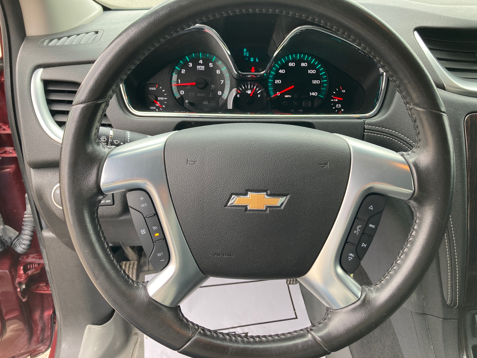 2016 Chevrolet Traverse LT 11