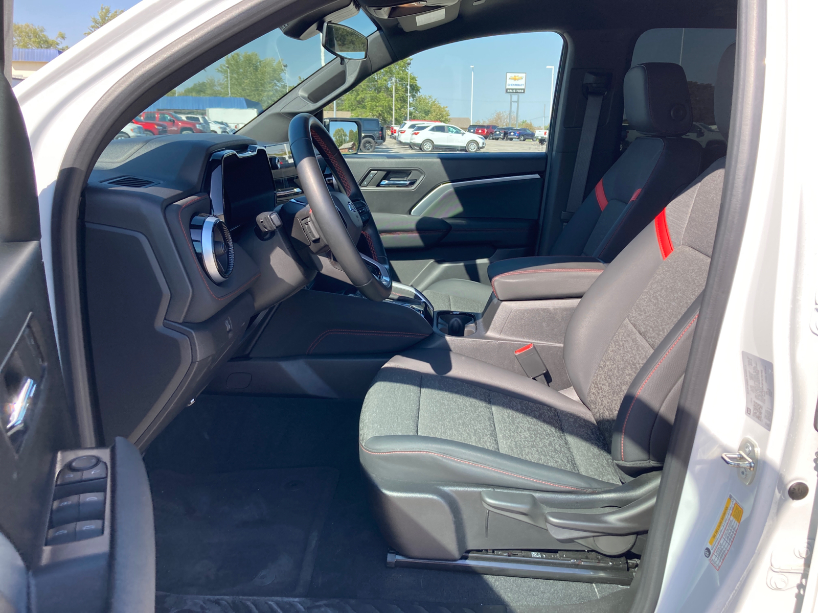 2023 Chevrolet Colorado Z71 9