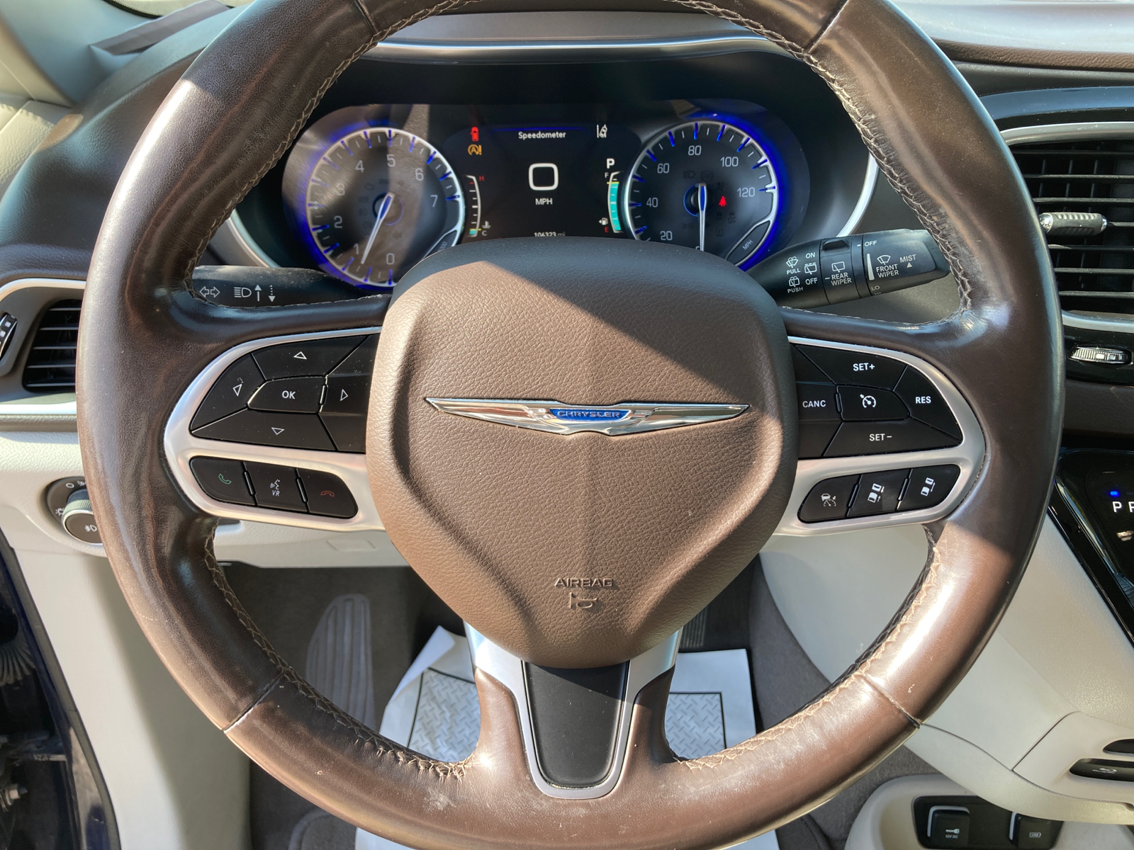 2019 Chrysler Pacifica Touring L Plus 11