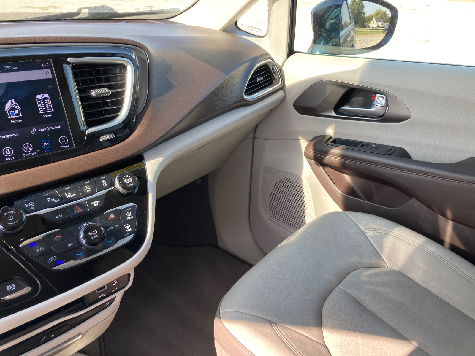 2019 Chrysler Pacifica Touring L Plus 24