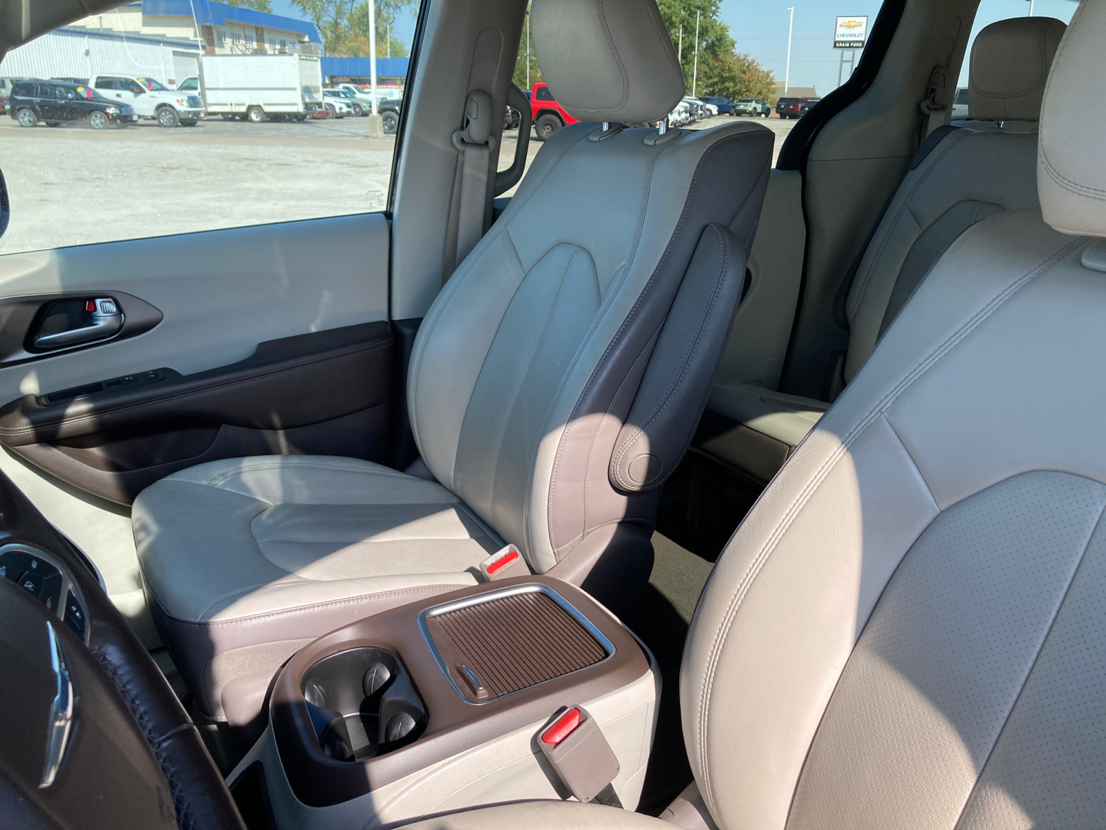 2019 Chrysler Pacifica Touring L Plus 26