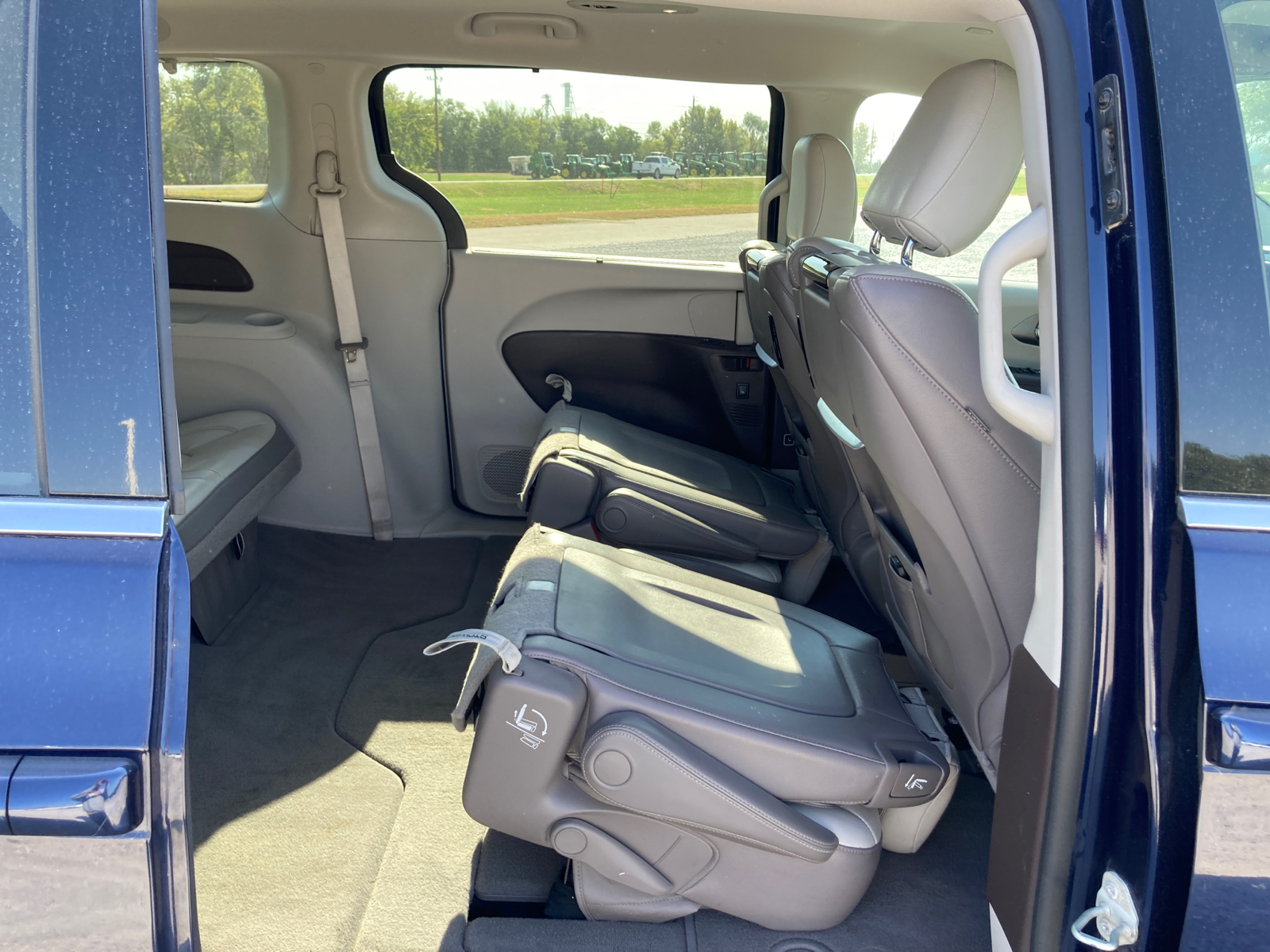 2019 Chrysler Pacifica Touring L Plus 32