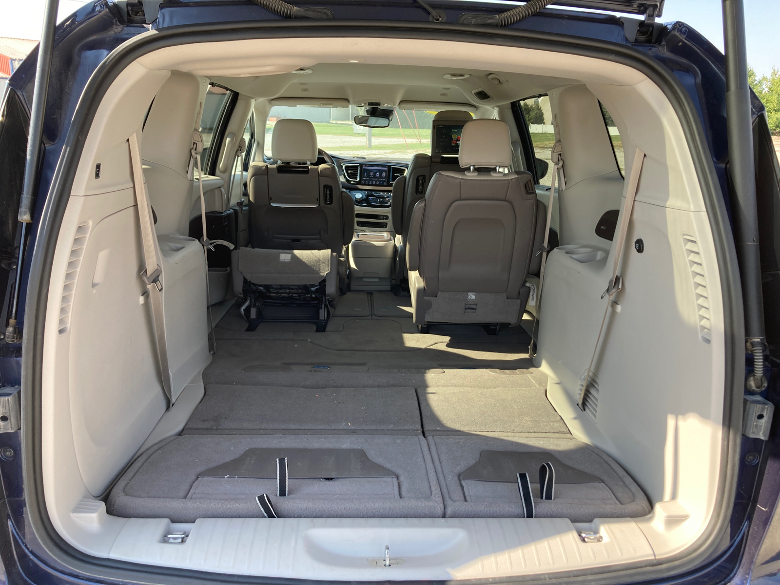 2019 Chrysler Pacifica Touring L Plus 38