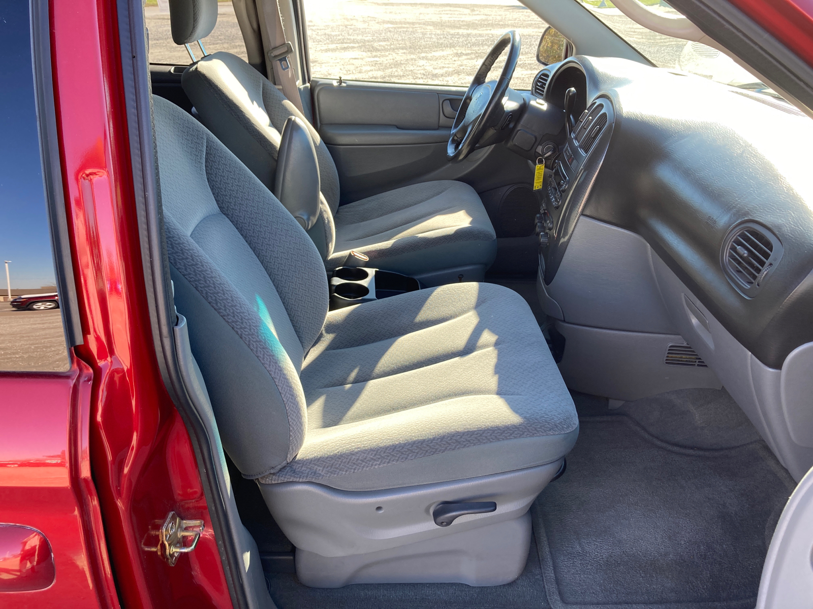 2005 Dodge Grand Caravan SXT 35