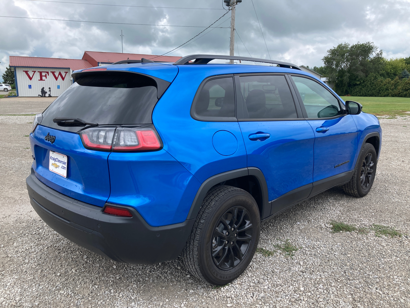 2023 Jeep Cherokee Altitude 8