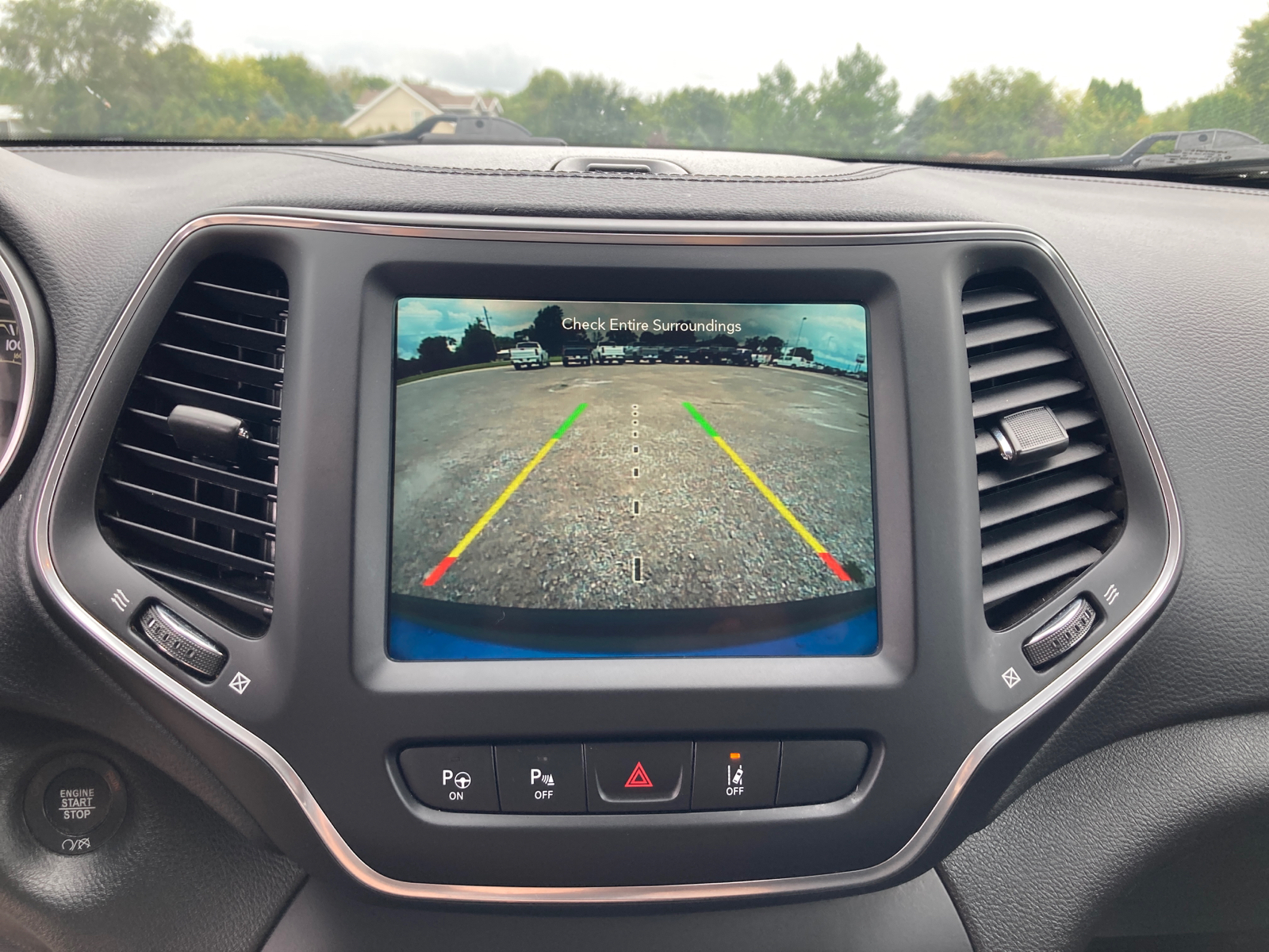 2023 Jeep Cherokee Altitude 20