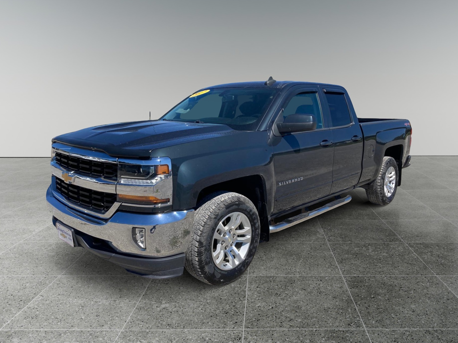 2017 Chevrolet Silverado 1500 LT 2