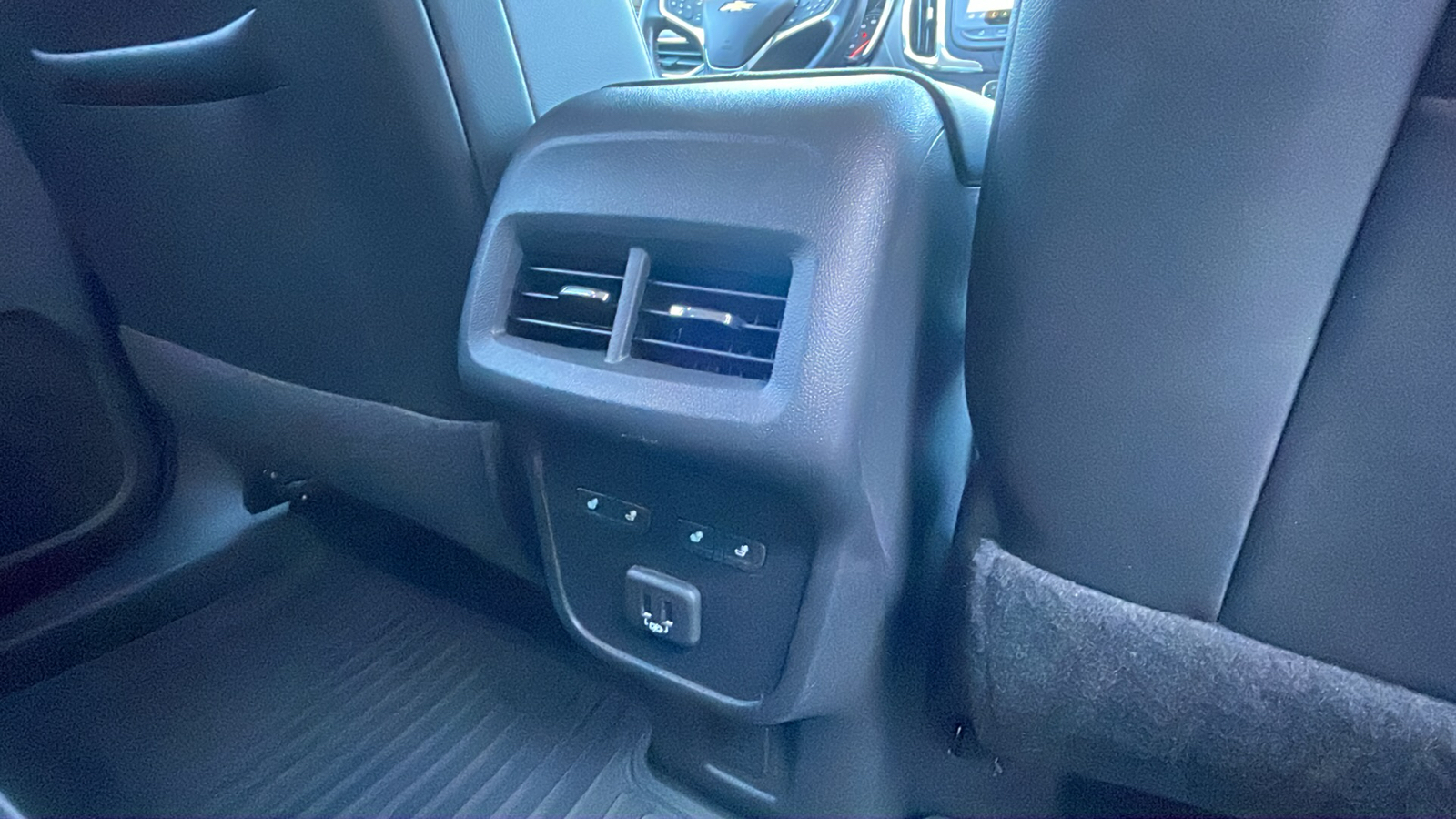 2019 Chevrolet Equinox Premier 30