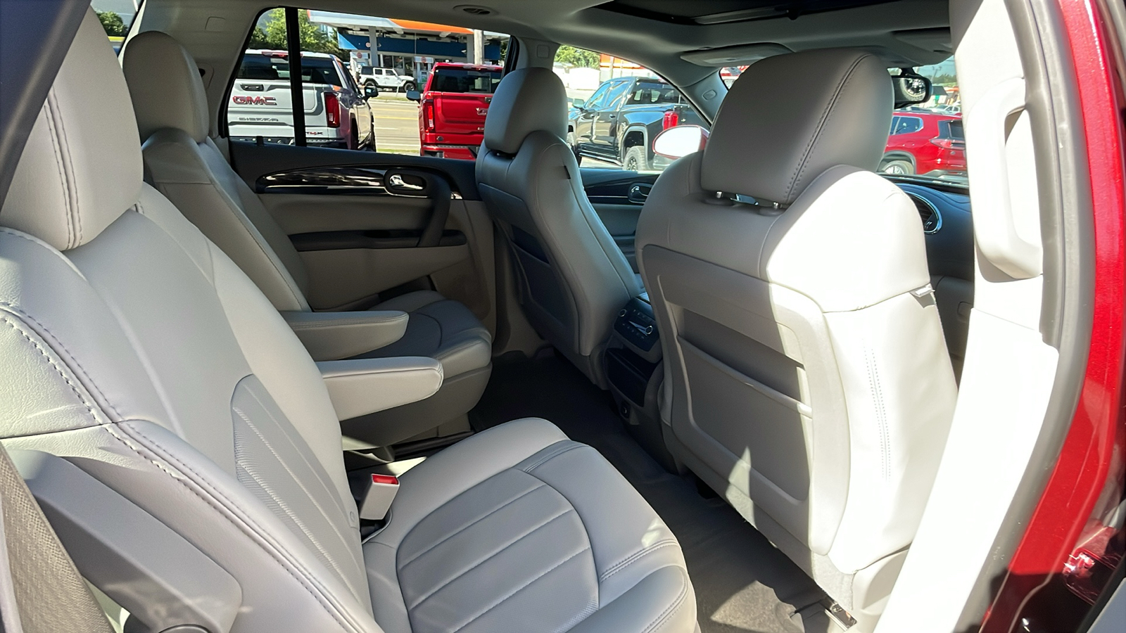 2017 Buick Enclave Leather Group 30