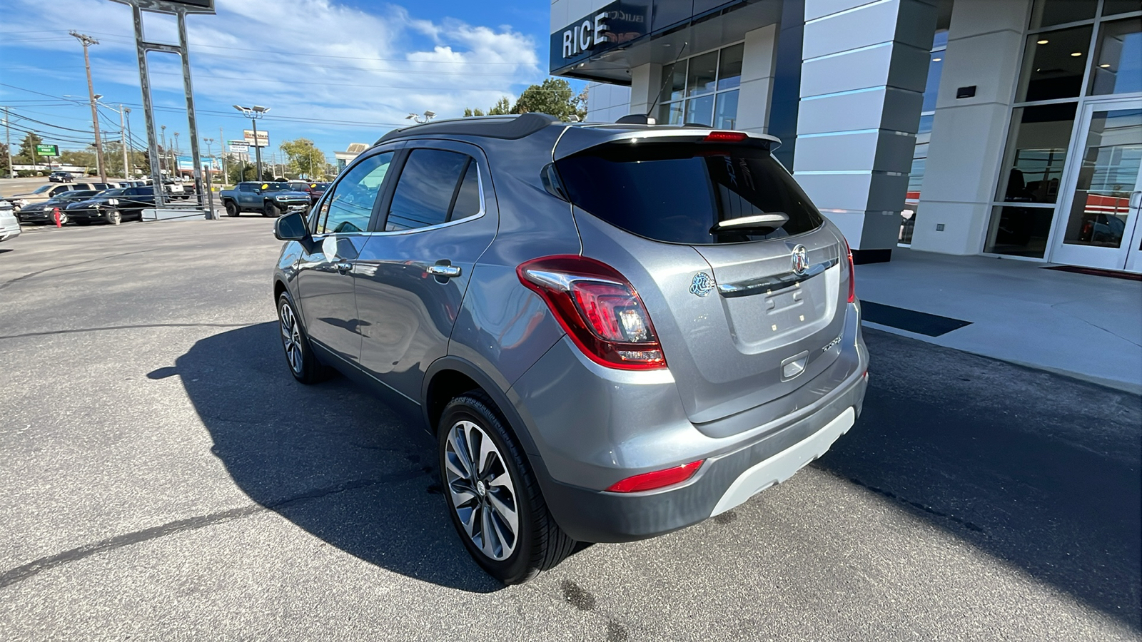 2020 Buick Encore Essence 3