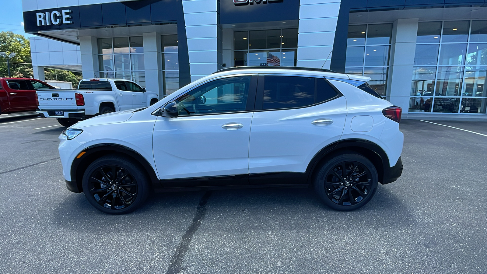 2024 Buick Encore GX Sport Touring 2