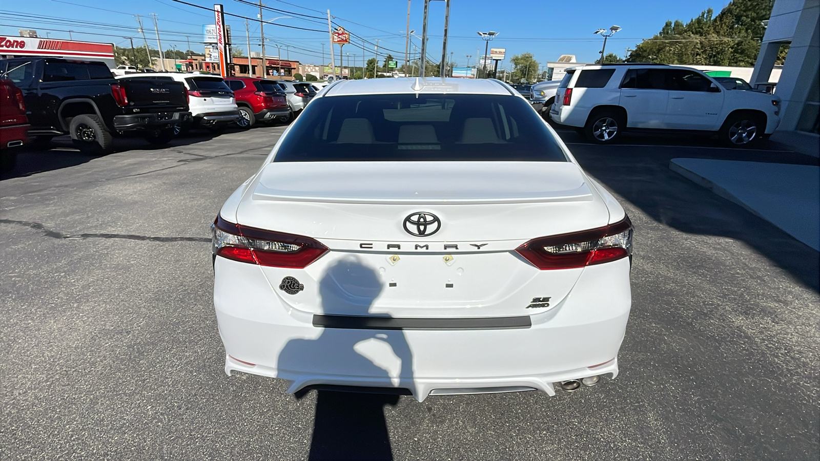 2024 Toyota Camry SE 4