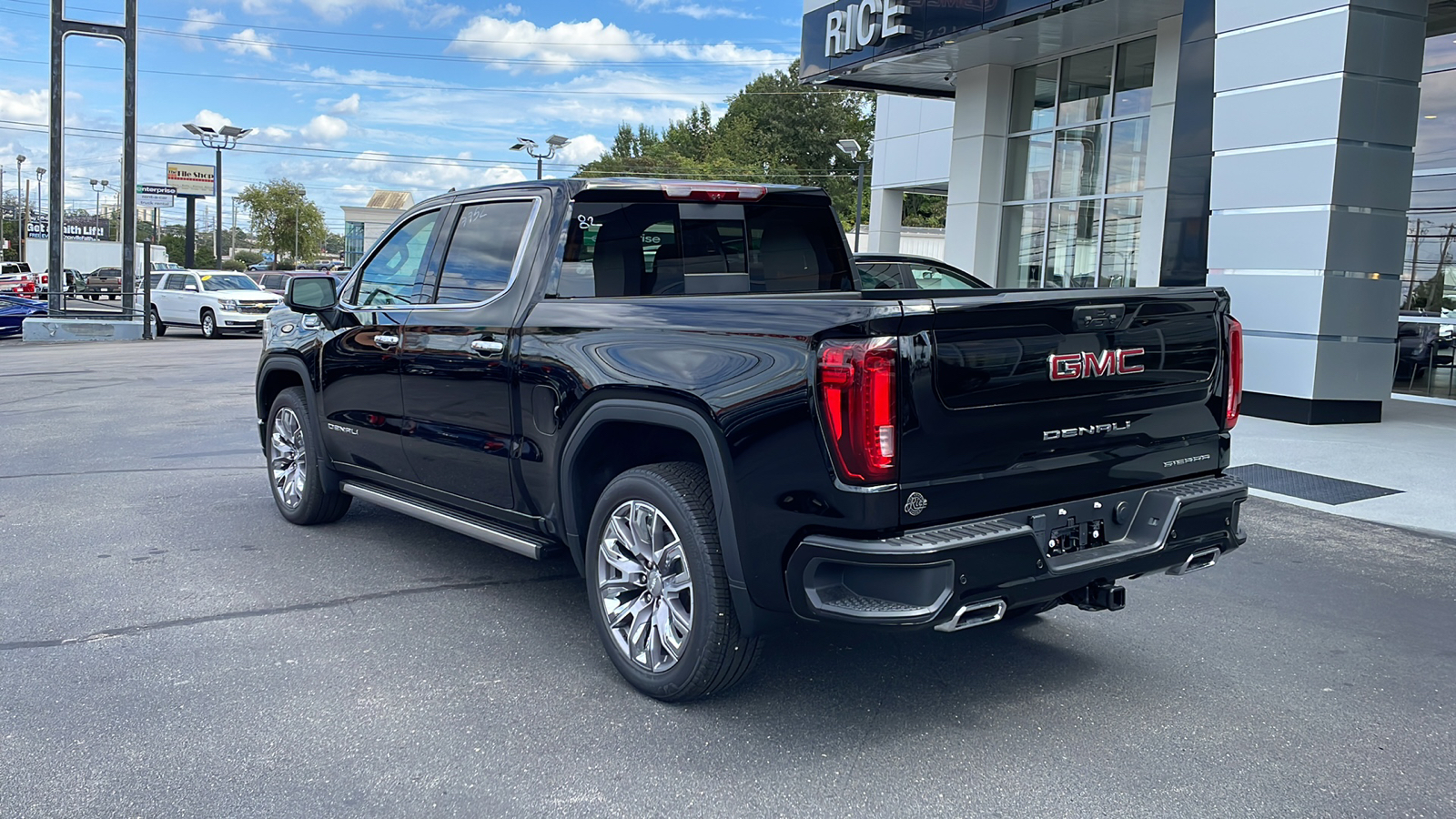 2023 GMC Sierra 1500 Denali 3