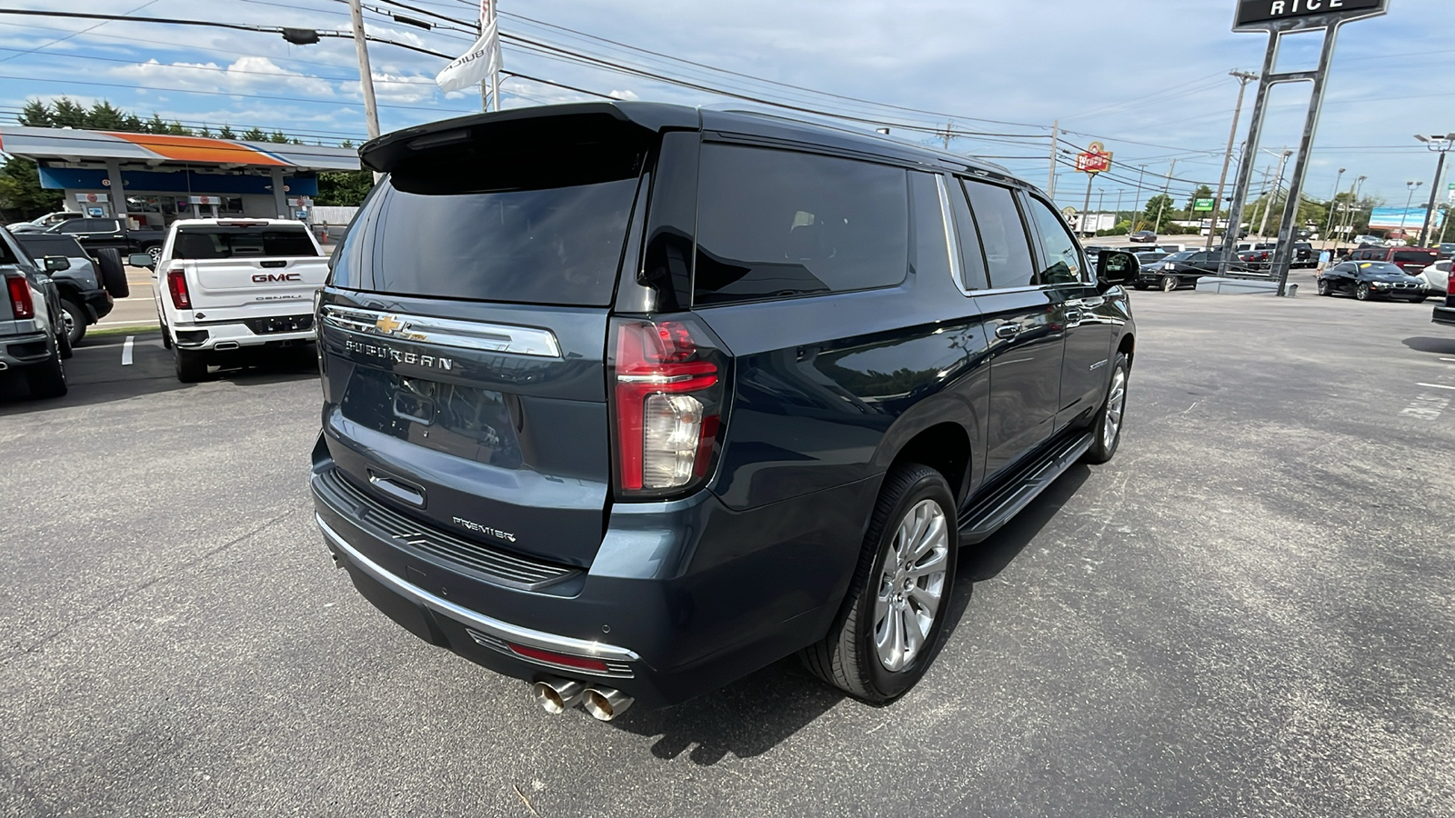 2021 Chevrolet Suburban Premier 6