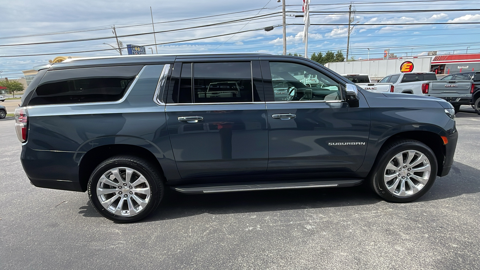 2021 Chevrolet Suburban Premier 7