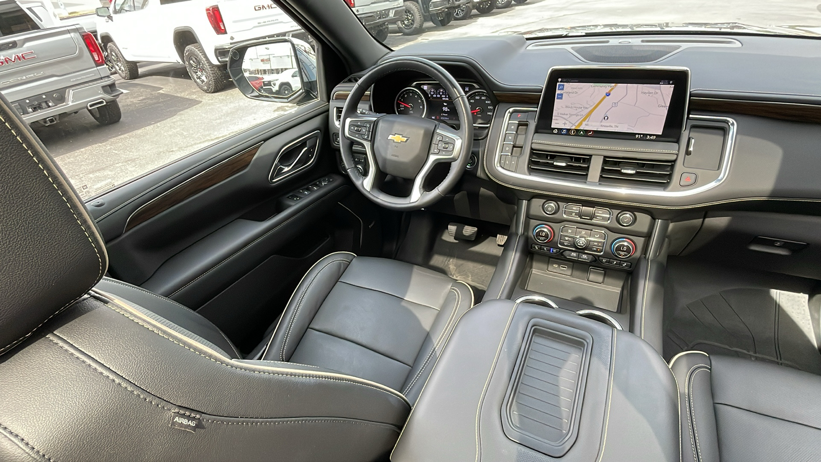 2021 Chevrolet Suburban Premier 29