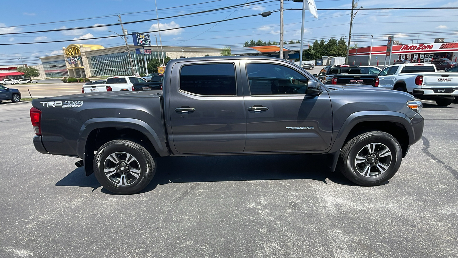 2017 Toyota Tacoma TRD Sport 7