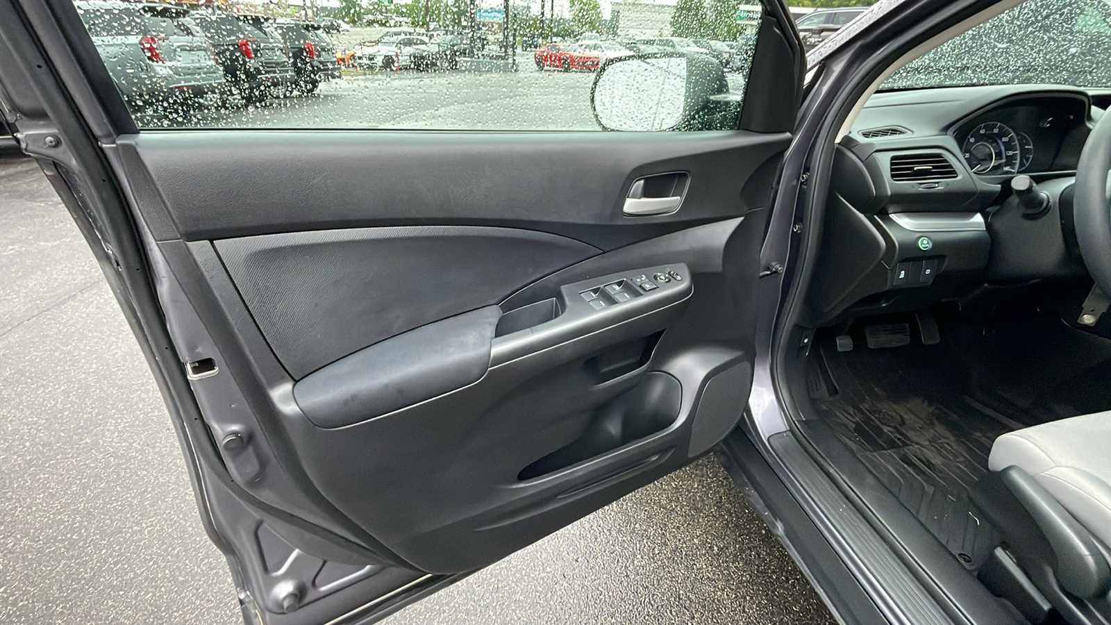 2015 Honda CR-V LX 11