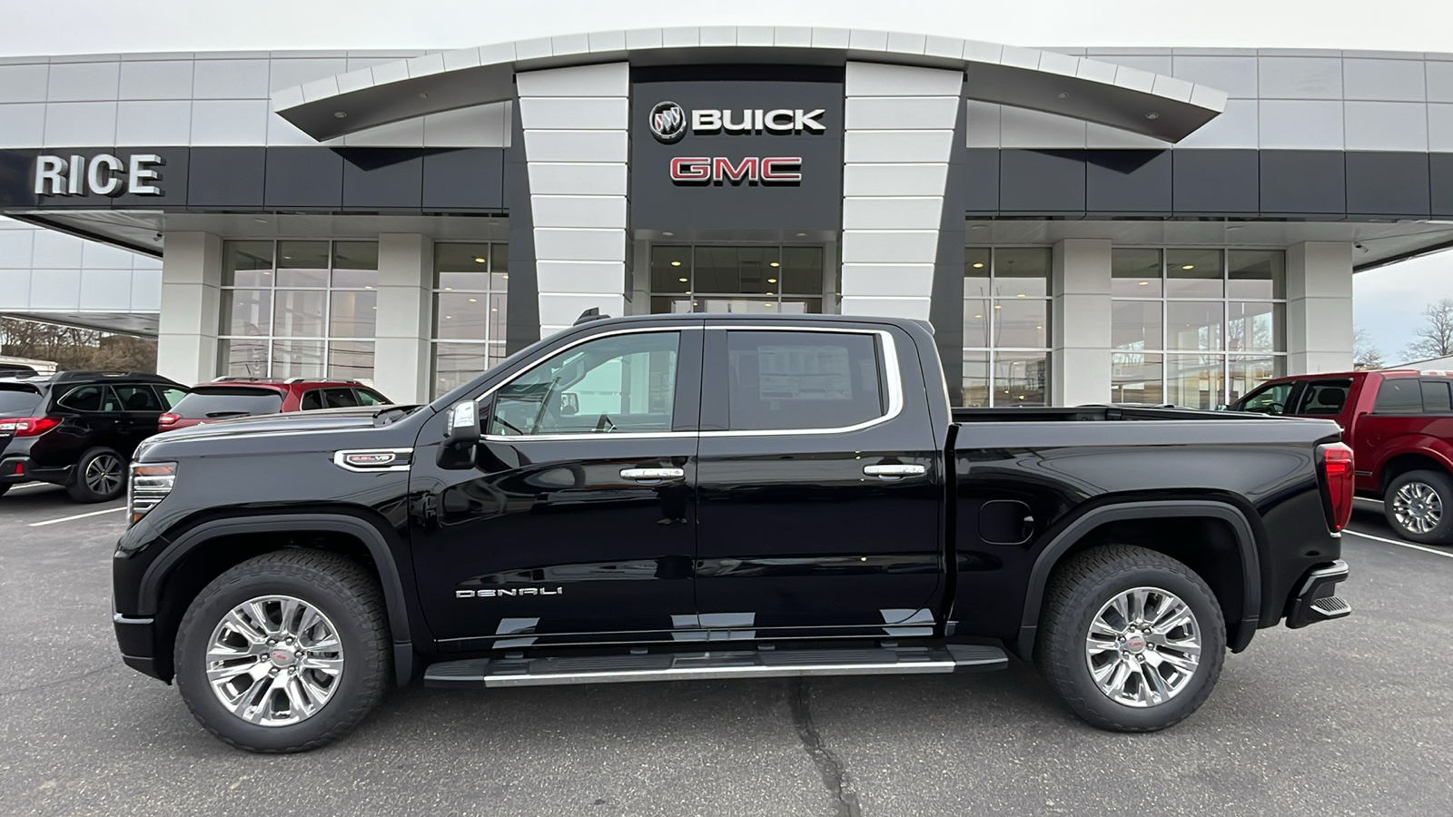 2024 GMC Sierra 1500 Denali 1