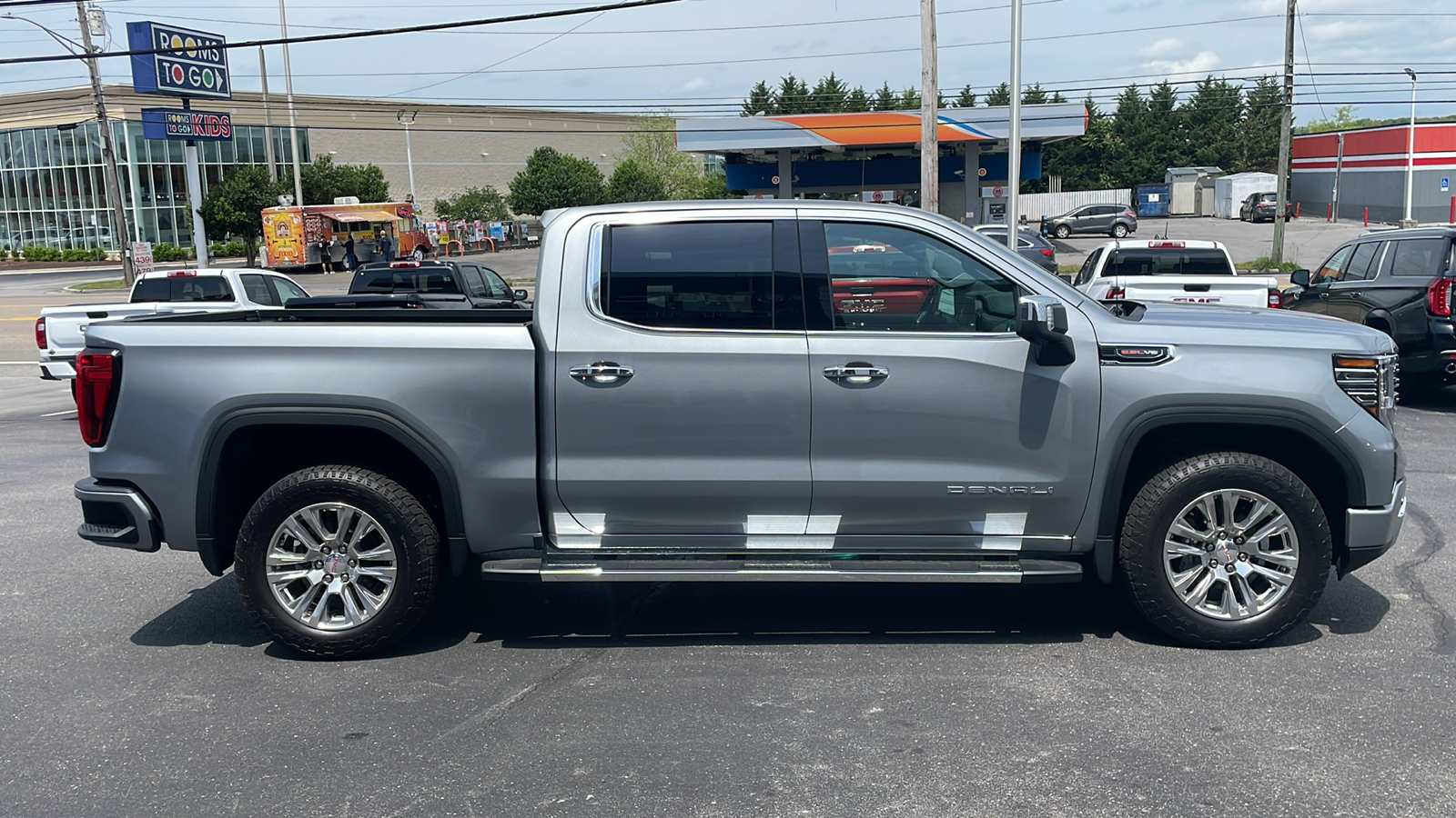 2024 GMC Sierra 1500 Denali 8