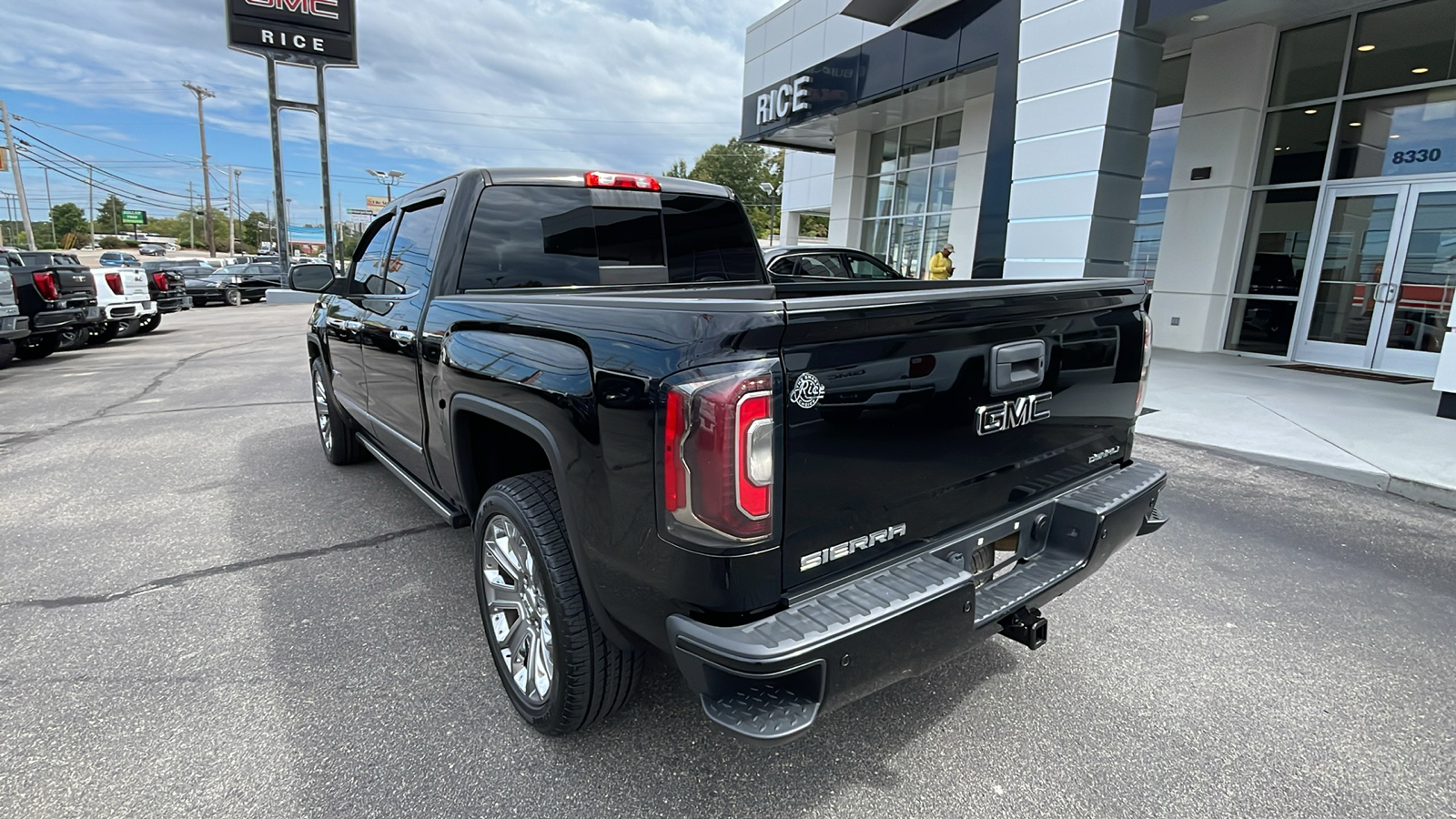 2017 GMC Sierra 1500 Denali 3