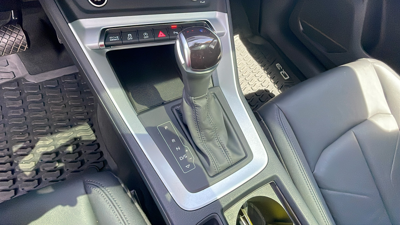 2022 Audi Q3 Premium Plus 21