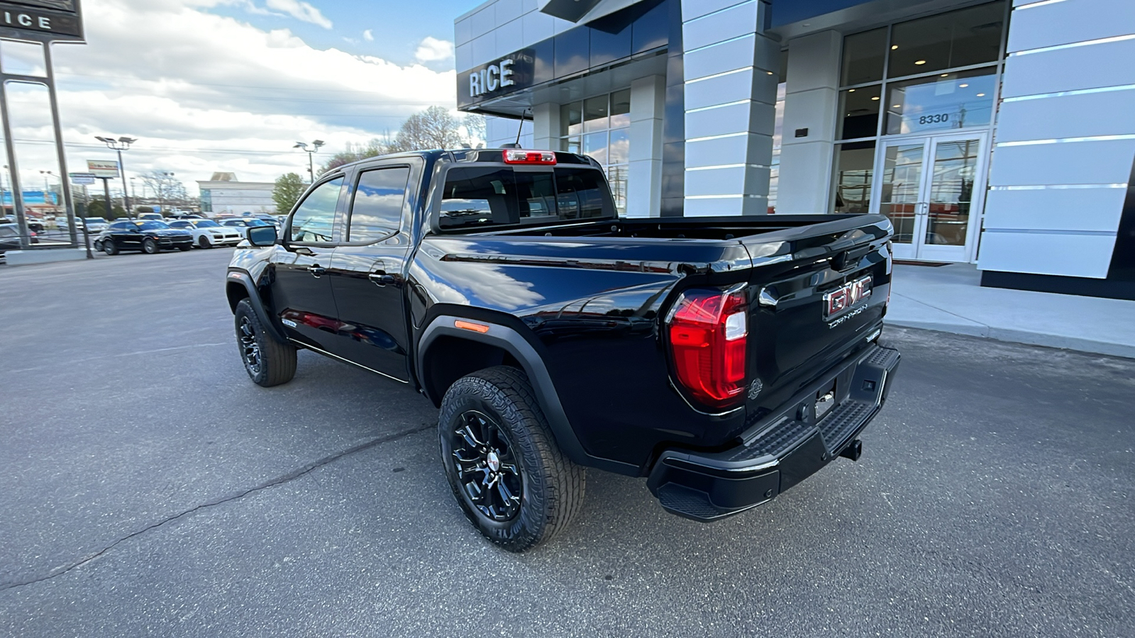 2024 GMC Canyon Elevation 3