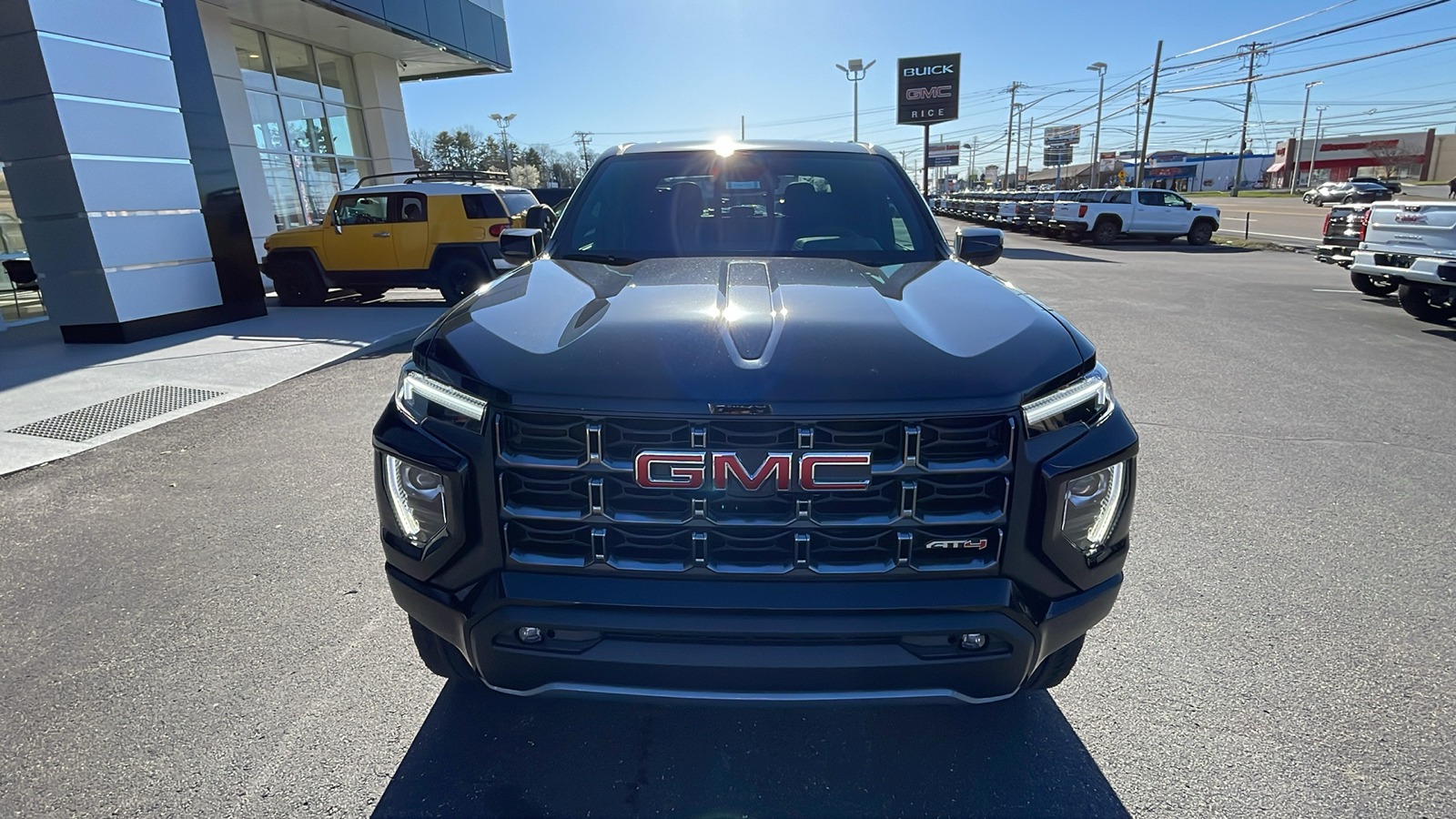 2024 GMC Canyon AT4 9