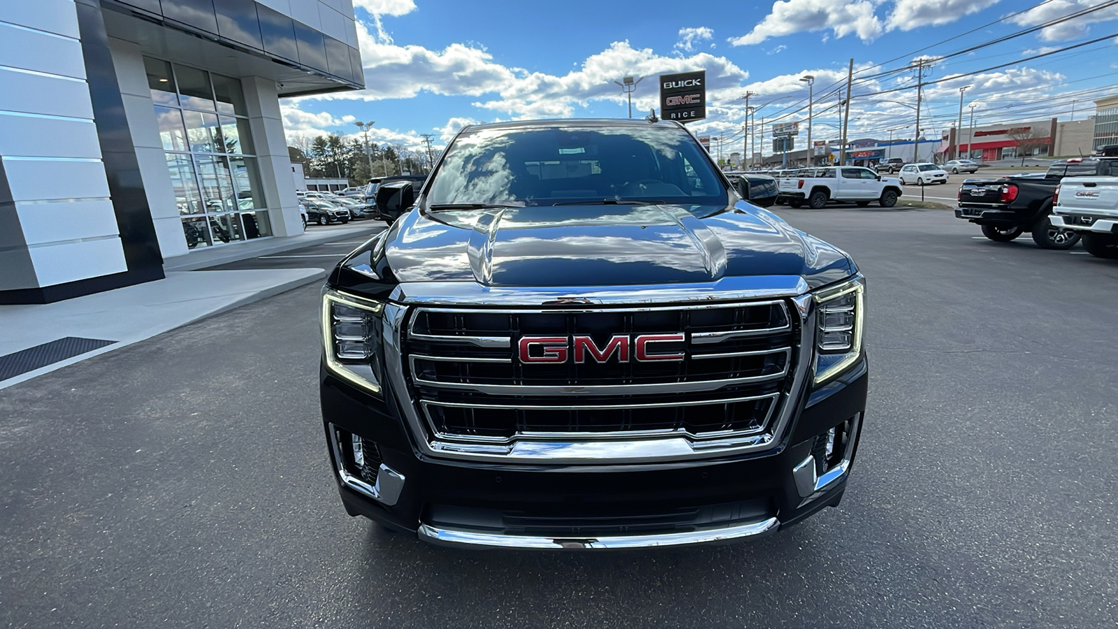 2024 GMC Yukon XL SLT 9