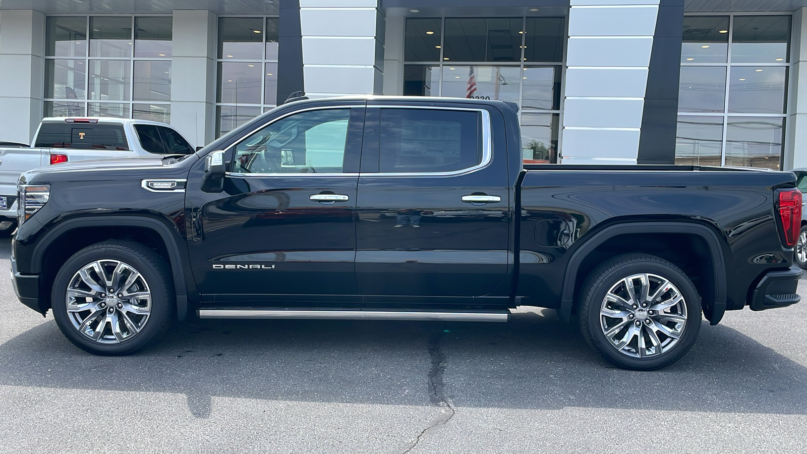 2024 GMC Sierra 1500 Denali 2