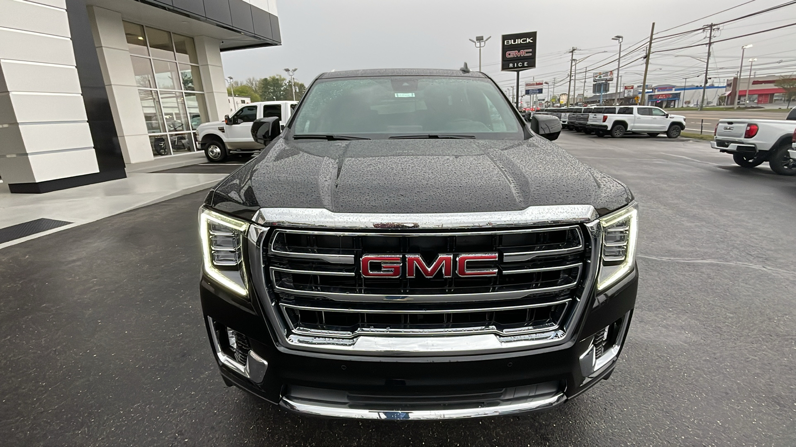 2024 GMC Yukon SLT 9