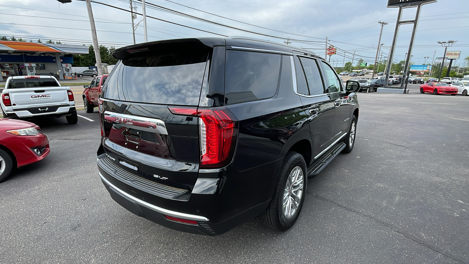 2024 GMC Yukon SLT 6