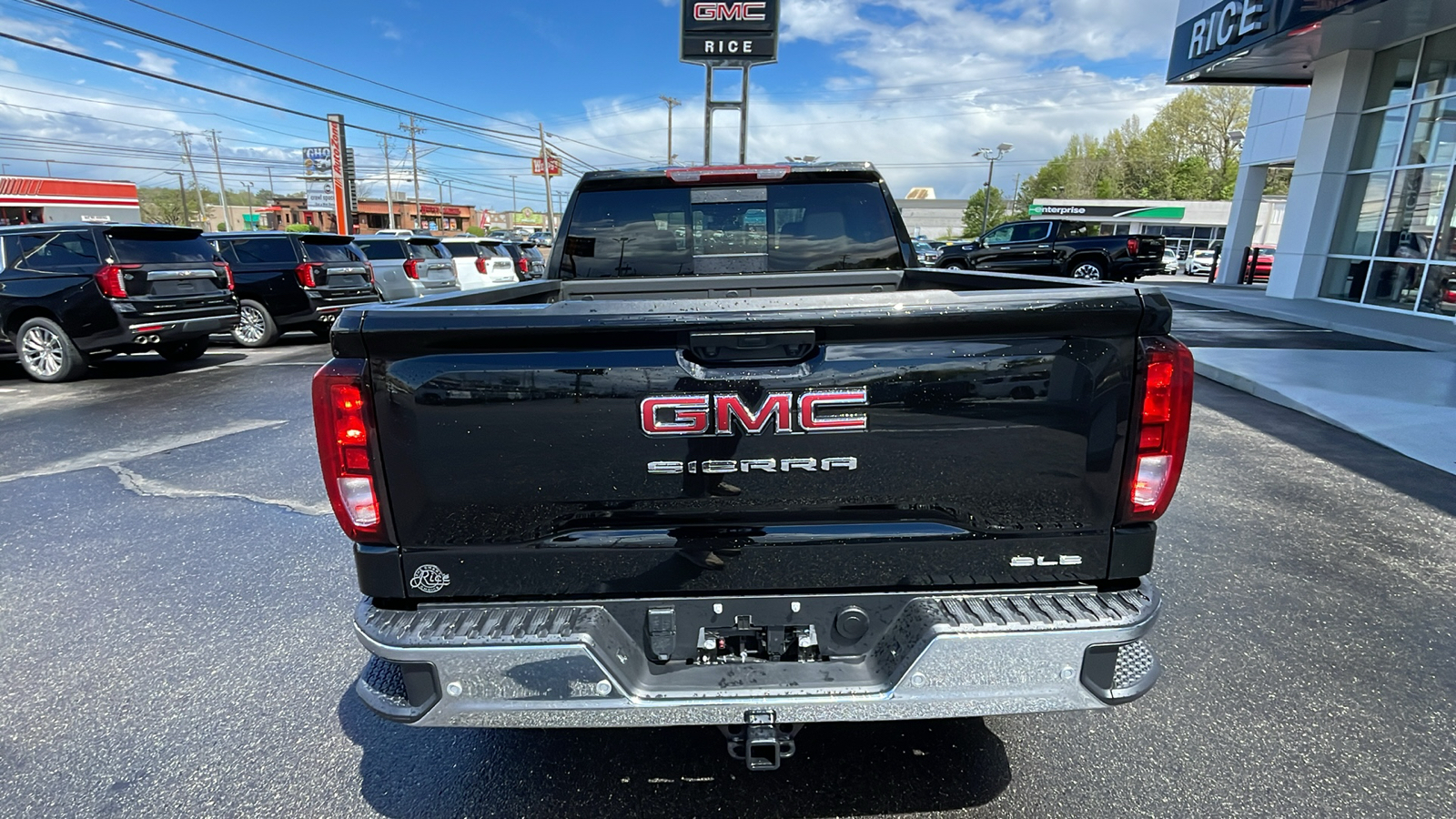 2024 GMC Sierra 1500 SLE 4