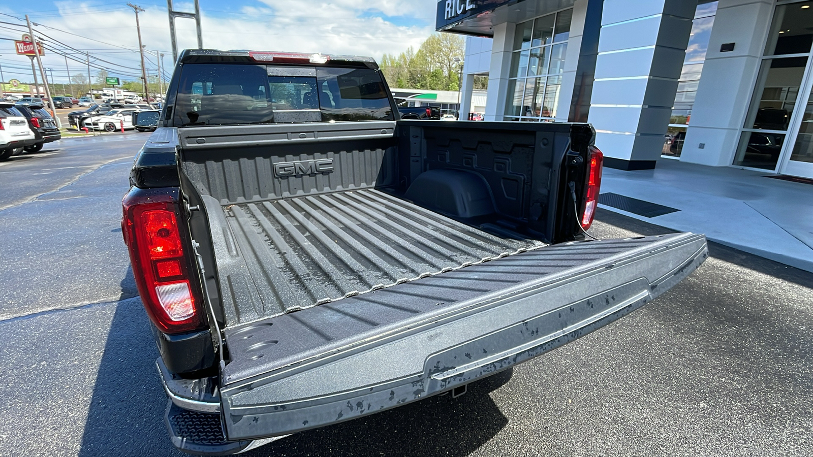 2024 GMC Sierra 1500 SLE 5