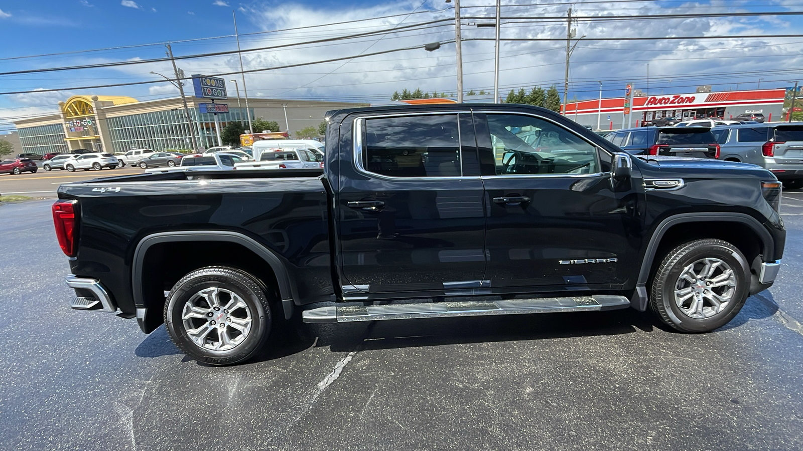 2024 GMC Sierra 1500 SLE 7