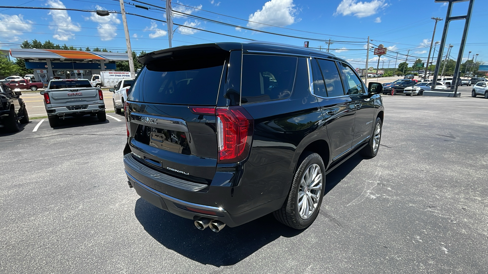 2023 GMC Yukon Denali Ultimate 6