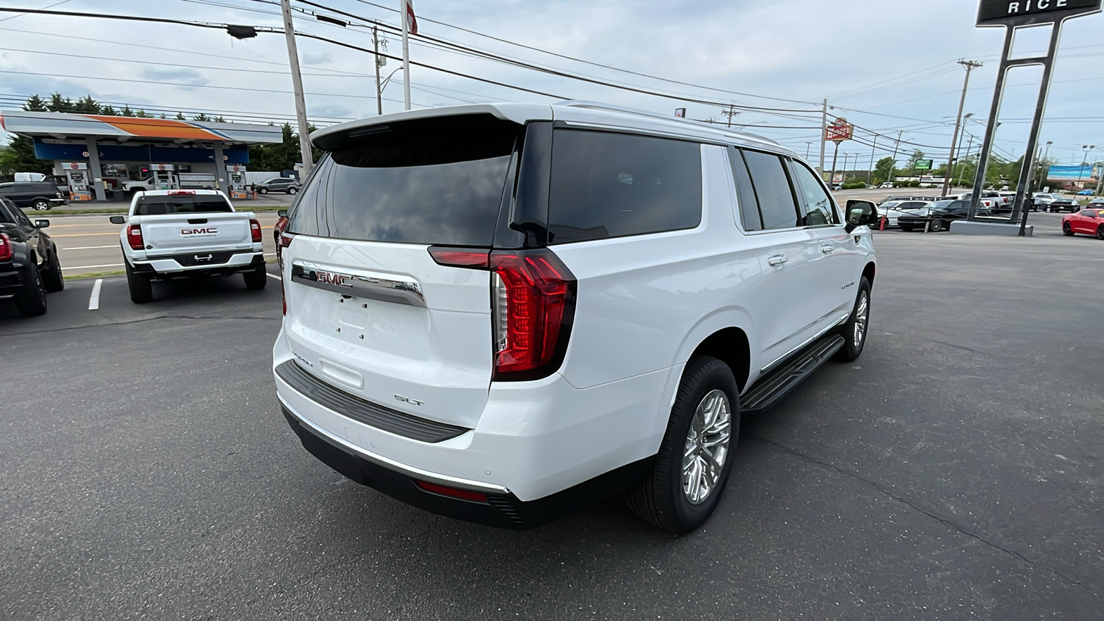 2024 GMC Yukon XL SLT 6